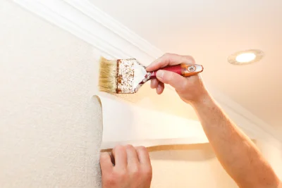 Pose de papier peint à Brion — revêtements muraux et toiles de verre